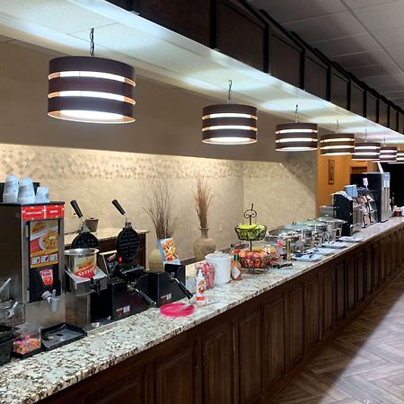 Best Western Crossroads Of The Bluffs Council Bluffs Ngoại thất bức ảnh