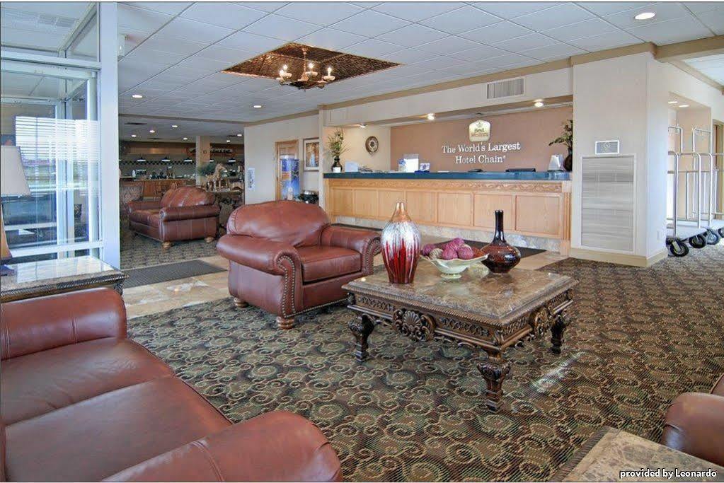 Best Western Crossroads Of The Bluffs Council Bluffs Ngoại thất bức ảnh